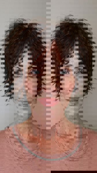 Objętościowe, Kruczoczarne Cięcie Wolf z Naturalnymi Falami